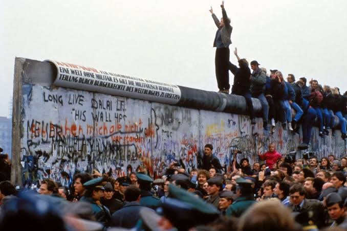Quiz Espionnage & Codes Secrets : Le tunnel de Berlin (opération Gold)